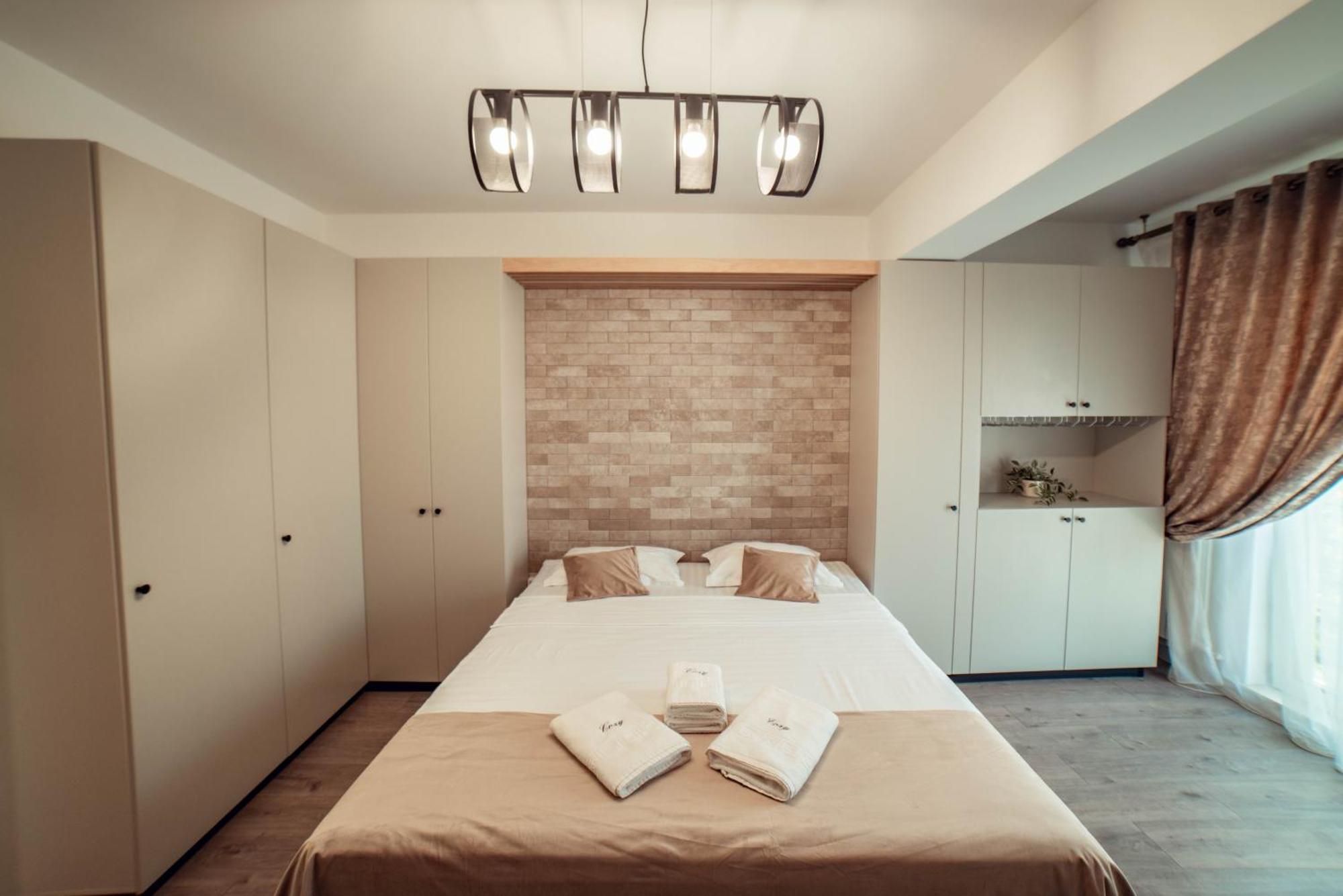 Exclusive Collection Palas Mall Suites And Studios ยาช ภายนอก รูปภาพ